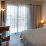 Hotel Lvzz 4*