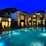 Hotel Lvzz 4*