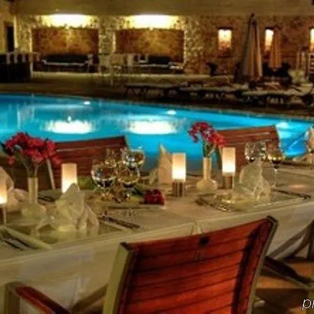Lvzz Hotel