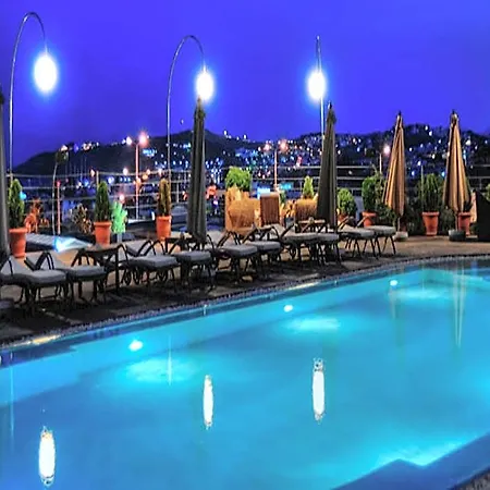 Lvzz Hotel 4*
