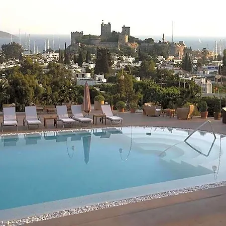 Lvzz Hotel