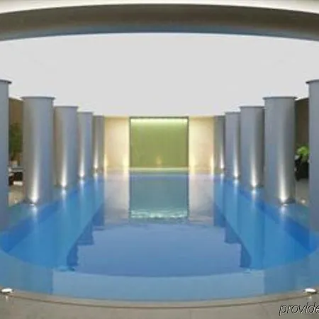 Lvzz Hotel 4*
